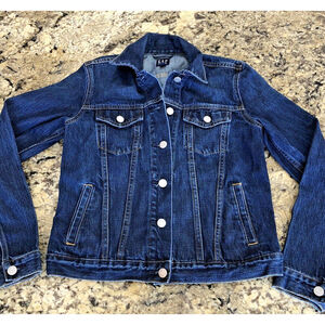 Size XS Gap Denim Womens Jean Jacket Breast Pockets Dark Blue Very Good Jacket